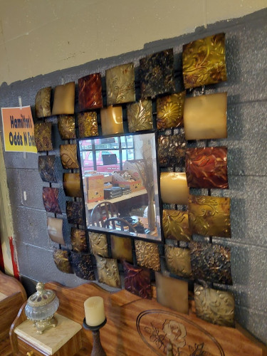 Hamilton's Odds N Ends Flea Market Mall - Plantersville, Mississippi 38862