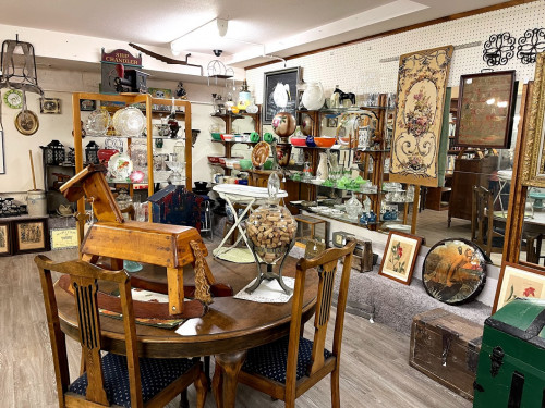 Branch Street Antiques - Arroyo Grande, California 93420