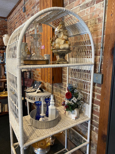 Southern Roots Antiques, LLC - St Cloud, Florida 34769