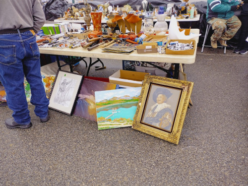 New Castle Flea Market - New Castle, Delaware 19720