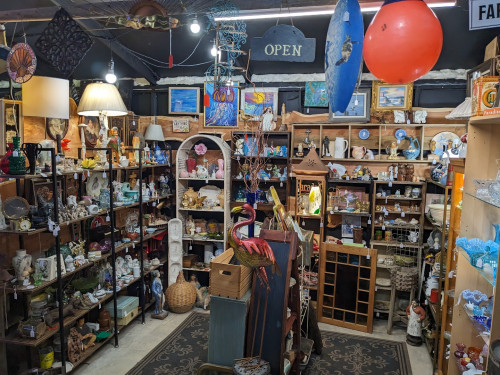 Bob House Antiques and Furniture - Panama City Beach, Florida 32407