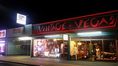 Vintage Vegas Antiques - Las-Vegas, Nevada 89104