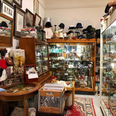 Cole Valley Antiques / The Eclectic Collective - San Francisco, California 94117