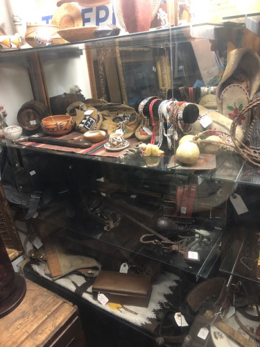 Avenue Antiques Local Store & Estate Liquidation - Modesto, California 95354