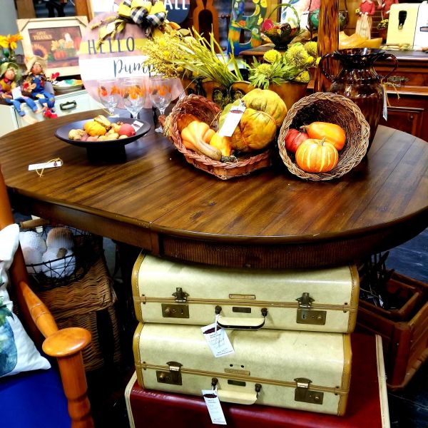 Red Barn Antiques & More - Waxahachie, Texas 75165