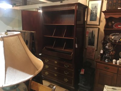 5th Avenue Antiques - Birmingham, Alabama 35233