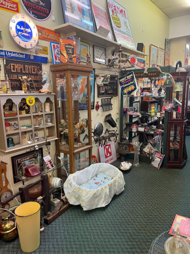 Depot Antiques LLC - Plant City, Florida 33563