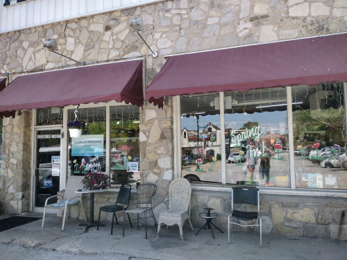 Kendall's Treasures - Hollister, Missouri 65673