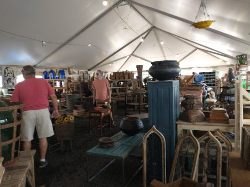 Brimfield Antiques Center - Brimfield, Massachusetts 01010