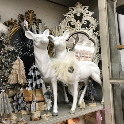 Vignettes-Antiques & Collectibles - San Diego, California 92107