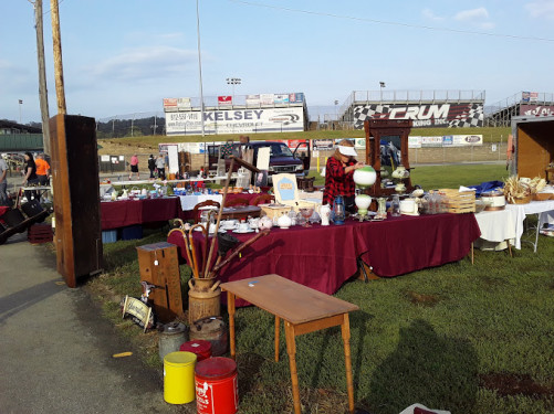 Tri-state Antique Market - Lawrenceburg, Indiana 47025