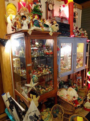 Lucky Charms Antique Mall - Galveston, Texas 77551