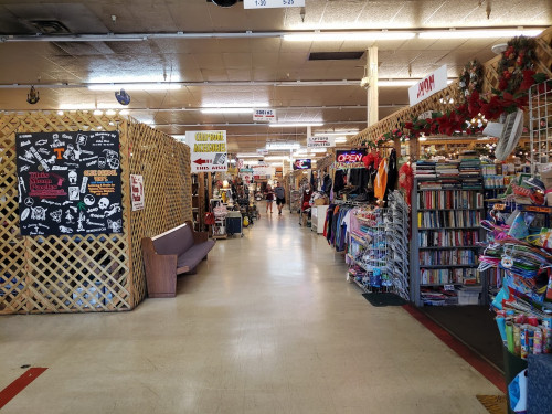 Flea World Market - Rockwood, Tennessee 37854