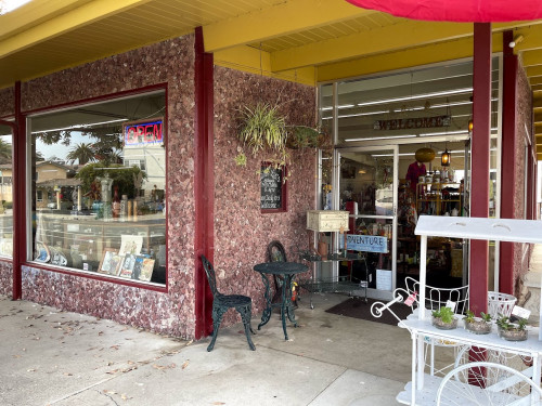 Tara Lee’s Antiques and more... - Morro Bay, California 93442