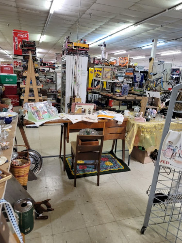Dover Flea Market - Dover, Ohio 44622