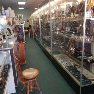 Mesa Street Antique Mall - El Paso, Texas 79912