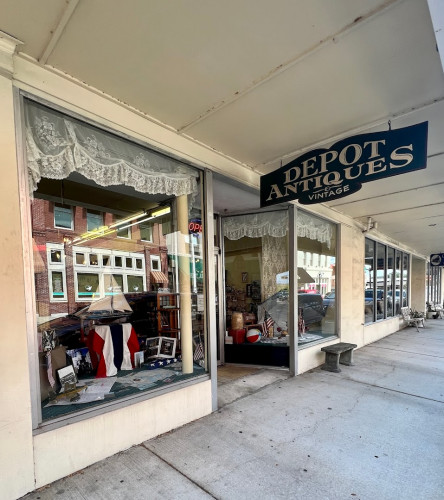 Depot Antiques LLC - Plant City, Florida 33563