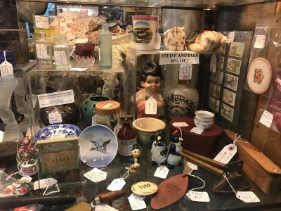 Timeless Treasures Antique - Oxford, Alabama 36203