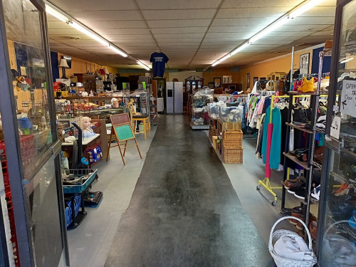 Bragg Boulevard Flea Market - Fayetteville, North Carolina 28303