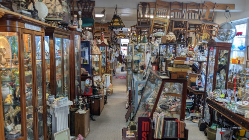 Heidelberg Antique Mall - Heidelberg, Pennsylvania 15106