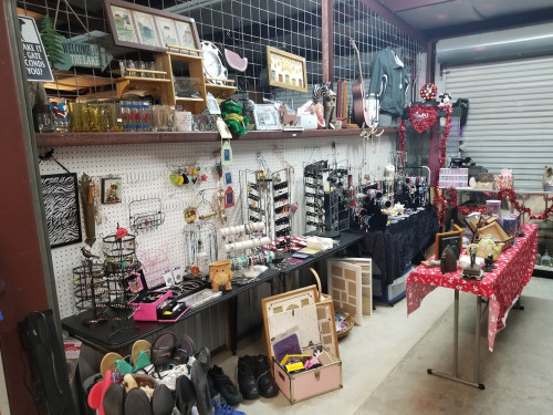 Johnson's Highway 55 Flea Market - Manchester, Tennessee 37355