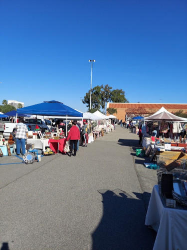 The Coast Vintage Market - Laguna Hills, California  92653