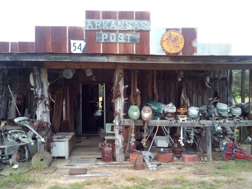 Hutch's - Damascus, Arkansas  72039