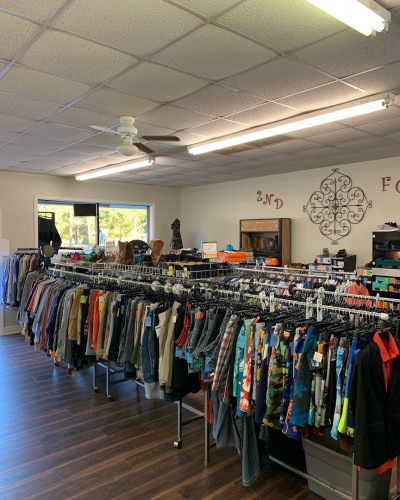 2nd Fold Men’s Clothing,Shoes & Vintage Market - Milton, Florida 32570