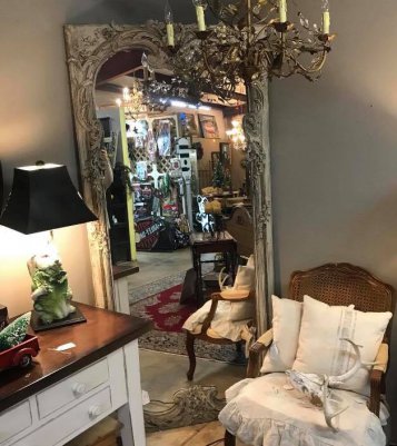 Timeless Treasures Antique - Oxford, Alabama 36203