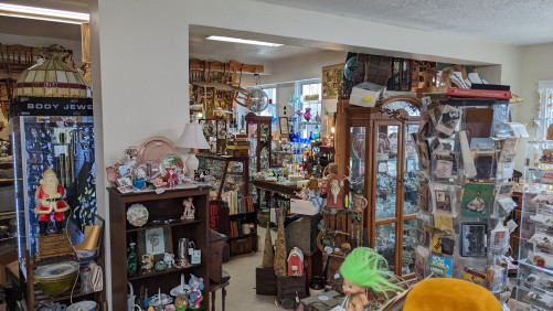 Heidelberg Antique Mall - Heidelberg, Pennsylvania 15106