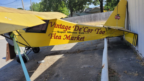 Vintage De'Cor Too Flea Market - Benton, Arkansas  72015