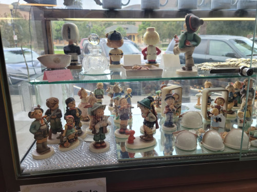 Keiths Collectibles & Books - Fremont, California 94536