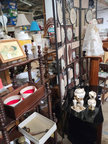 King Street Flea Market - Strasburg, Virginia 22657