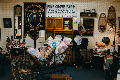 Antiques on 3rd - Duncansville, Pennsylvania 16635