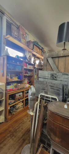 SCHOOLHOUSE SHOPS - Volant, Pennsylvania 16156