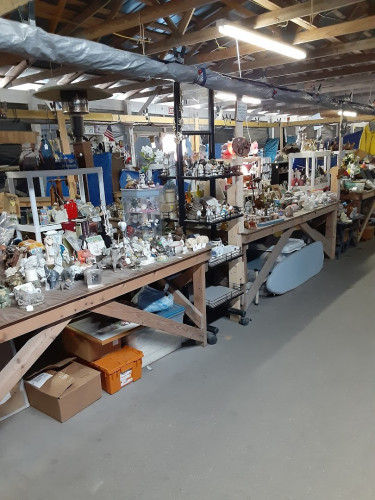 Newport Flea Mall Inc. - Newport, North Carolina 28570