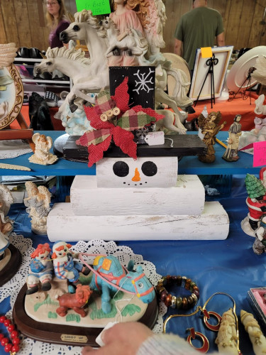 Michaelangelo's Sunday Flea - Edinburg, Pennsylvania 16116