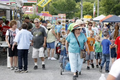 Rogers Flea Market & Auctions - Rogers, Ohio 44455