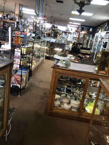 Grass Valley Antique Emporium - Grass Valley, California 95945