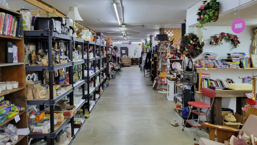 Hanover Flea Market - Hanover, Indiana 47243