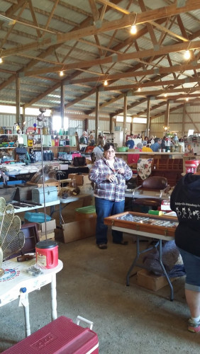 What Cheer Flea Market - What Cheer, Iowa 50268