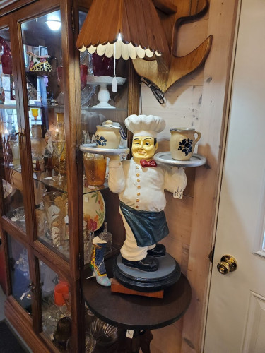 Hand-Me-Down Treasures - Searsport, Maine 04974