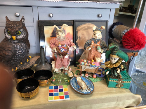 Treasure Chest Antiques, Knickknacks, Collectibles - Pensacola, Florida 