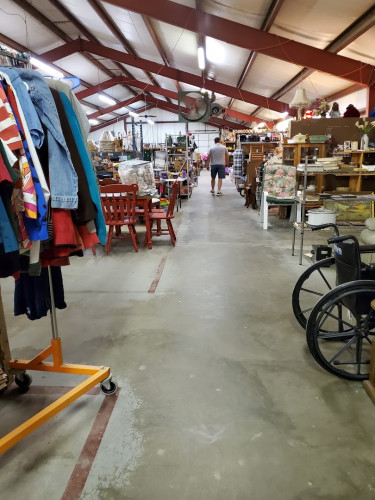 Jordan's Lake Road Flea Market - Poplar Bluff, Missouri 63901