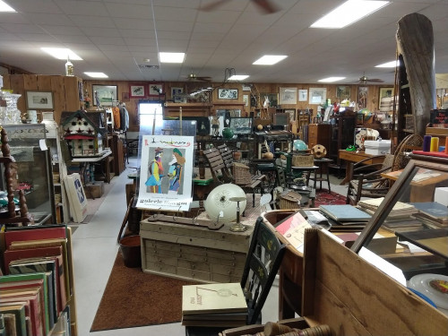 Interstate Antique Mall - North East, Pennsylvania 16428