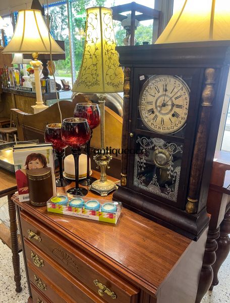 Herbal Roots & Antiques - Blountstown, Florida 32424