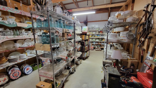 Nuziebells Flea Market & Storage - Hemphill, Texas 75948