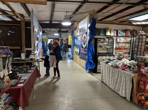 Awesome Flea Market - Shepherdsville, Kentucky 40165