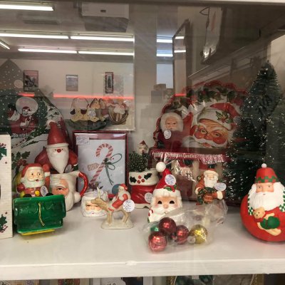 Five and Dime Antique Mall - Bakersfield, California 93301