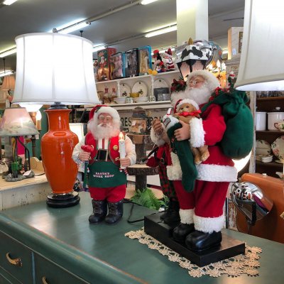 Five and Dime Antique Mall - Bakersfield, California 93301
